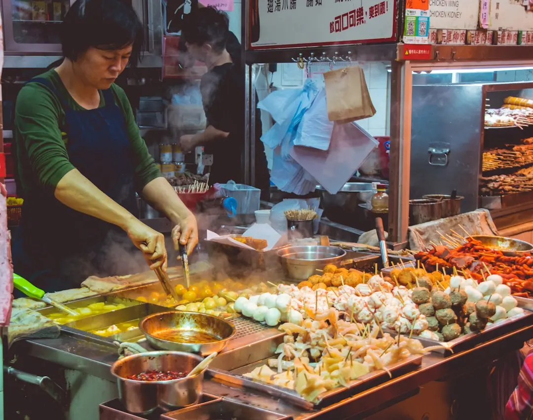 沙发床垫填充物对比：高密度海绵与乳胶的工艺差异
